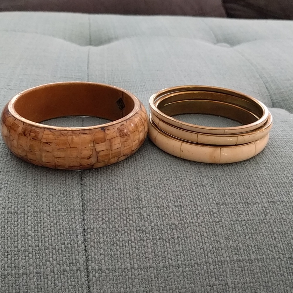Genuine shell bracelet set